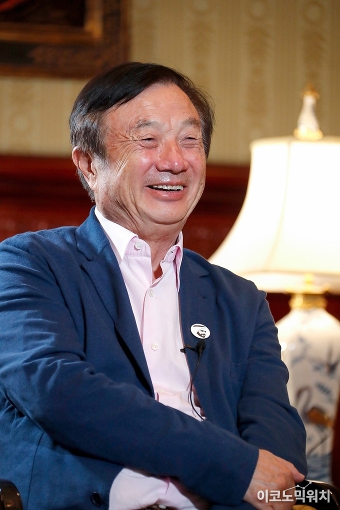 런정페이 화웨이 회장(사진=화웨이 홈페이지)
